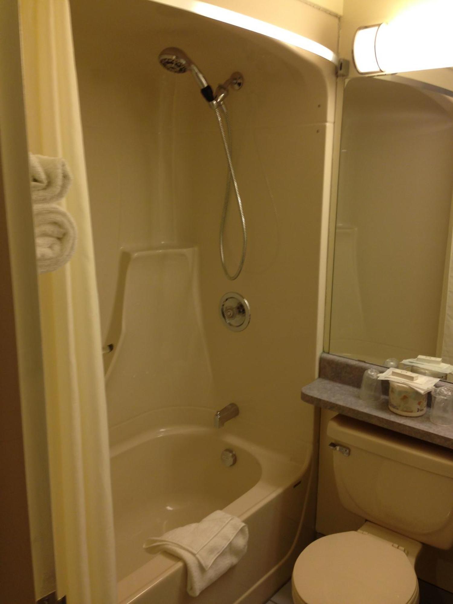 Petawawa River Inn & Suites Eksteriør bilde